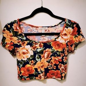 Floral Vibes Croptop